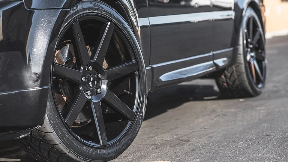 19x9.5" Niche Wheels M168 Verona Gloss Black Rims (S04) Foto 2 de 4