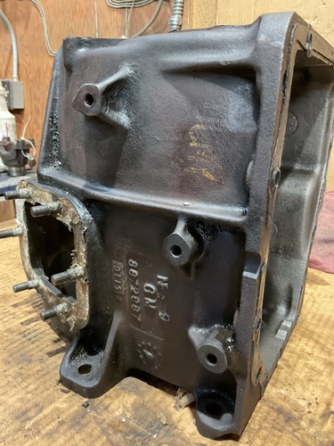 sm465 main case 88-91 chevy square body had aluminum top and electric speedo - Picture 5 of 15