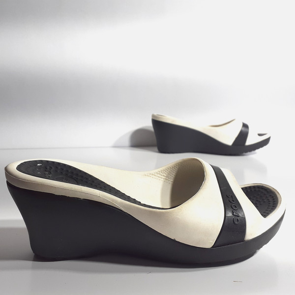 Crocs Shoes Sz US8 UK6 EU38-39 White Black Wedge Pumps Slip On Comfort Mules