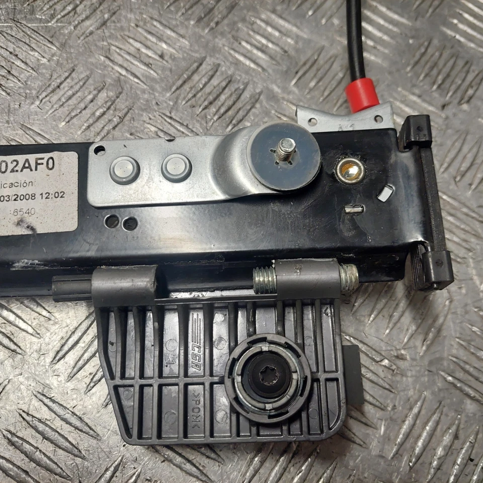 Mitsubishi Colt CZC2 MK6 2008 O/S front window regulator driver right side - Image 2 of 4