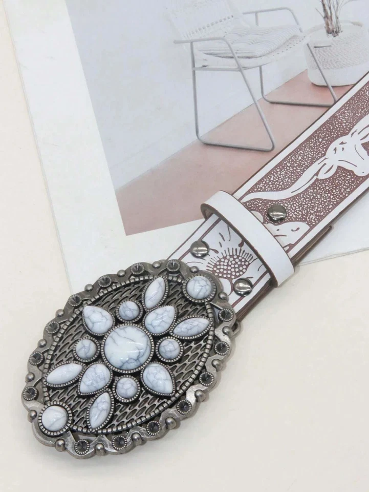 CINTURÓN MUJER WESTERN CUERO ESTAMPADO BLANCO PIEDRA BLANCA Talla M longitud del cinturón es 41 Foto 4 de 4