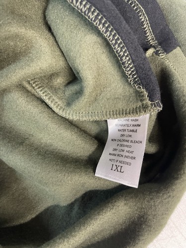 AQ Sport Youth Size 1XL Green, White & Black Sweat Shirt Unisex NWT - Picture 4 of 6