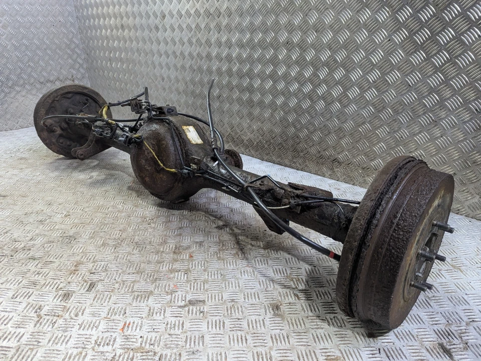 FORD RANGER DIFFERENTIAL DIFF & AXLE WITH WHEEL HUB REAR 3.2 DIESEL T6 2016 - Image 2 of 4