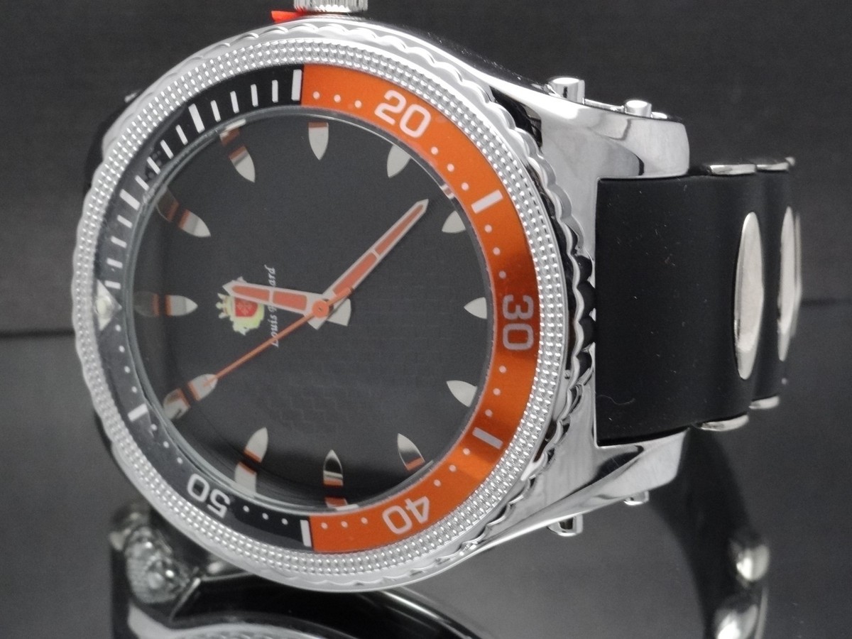 LOUIS RICHARD 9747 Men's Stainless Steel and Rubber Band Black Dial Watch