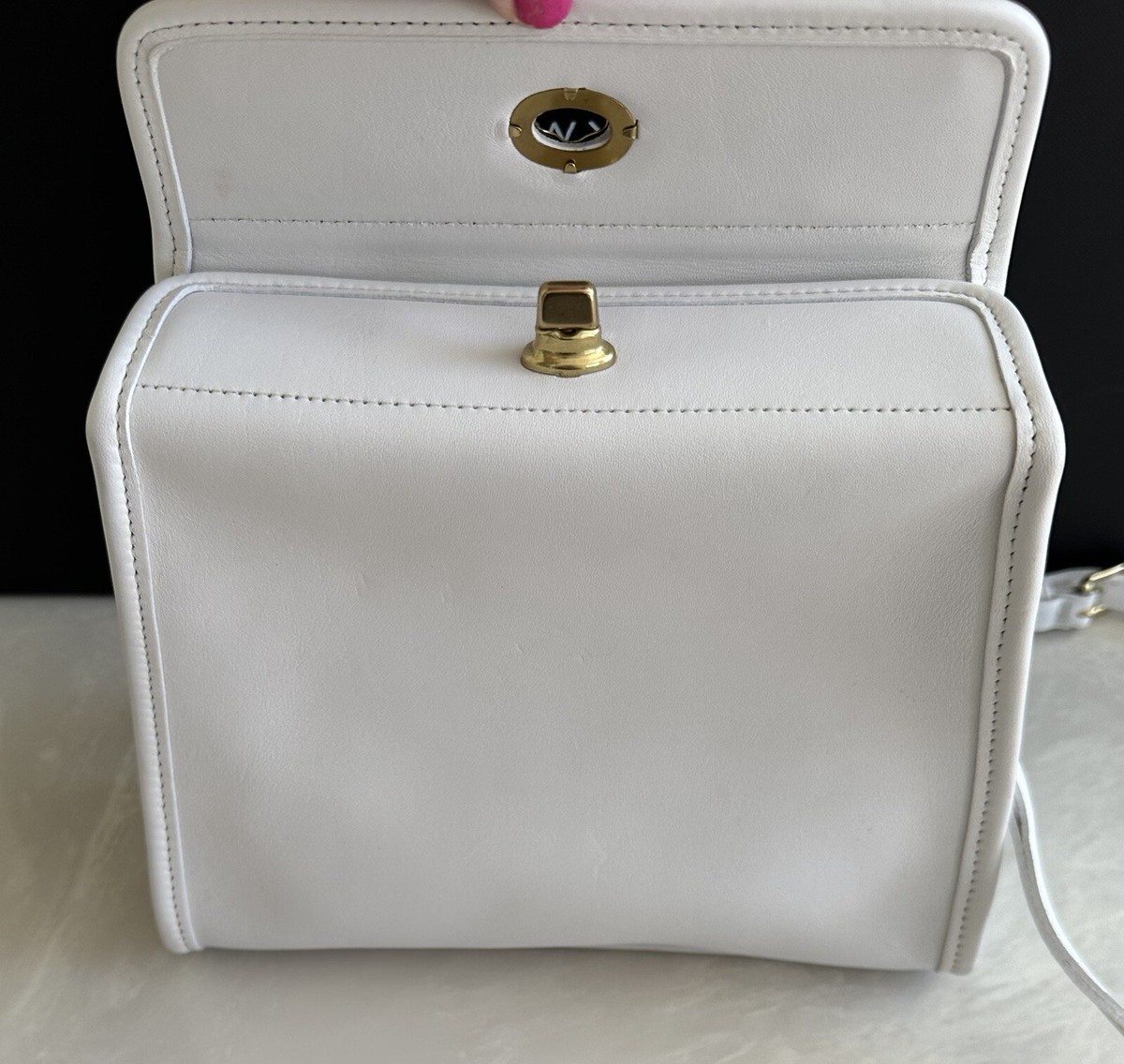 バッグ Vintage Coach Top Handle Shoulder Bag il_fullxfull.3198475167_nzbi.jpg