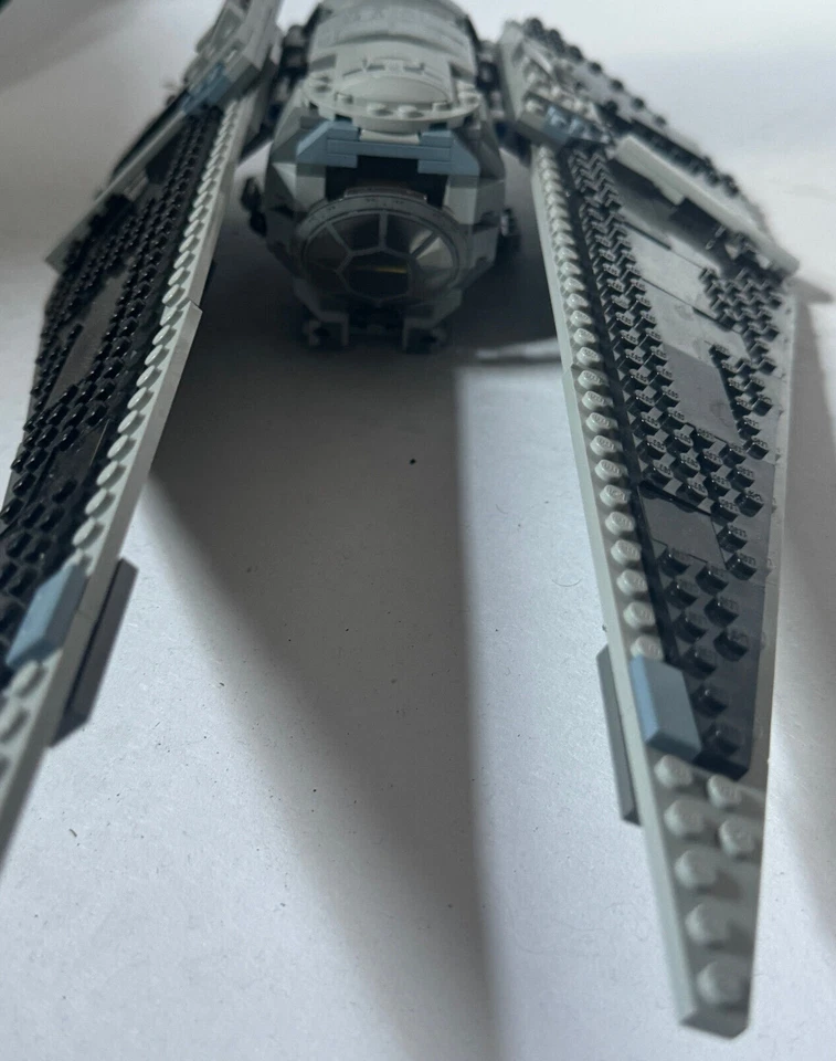 LEGO TIE Striker - 75154 Star Wars (75154) - ohne Minifiguren, fast vollständig - Bild 3 von 4