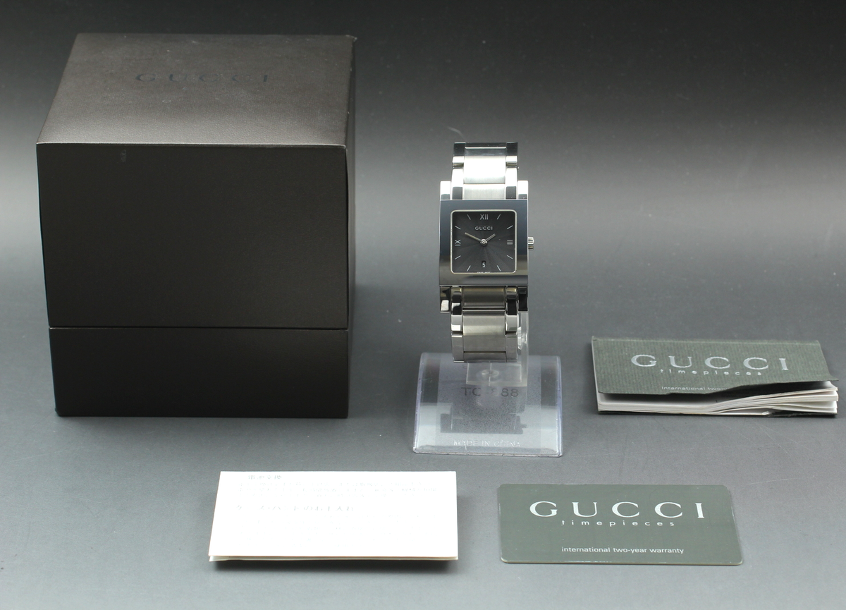 グッチ 7900M.1 Gucci 7900m.1 Timepieces Men's Authentic Swiss Made White