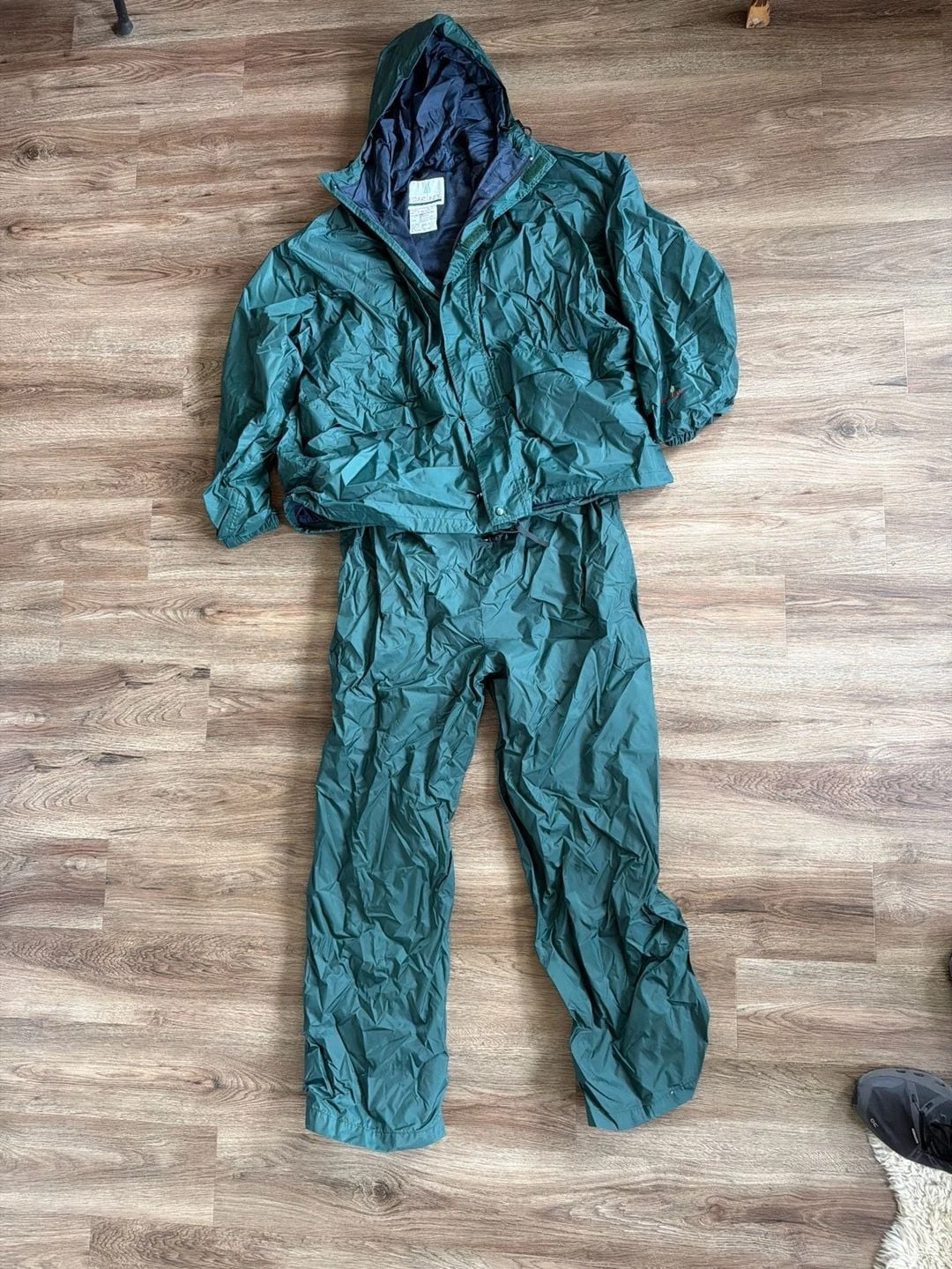 Vintage Cedar Key Green 2-Piece Nylon Rain Suit Jacket & Pants Set XL
Opens in a new window or tab