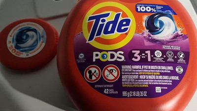 Tide PODS 3-in-1 HE Laundry Detergent Capsules Spring Meadow 42 Capsules 35oz