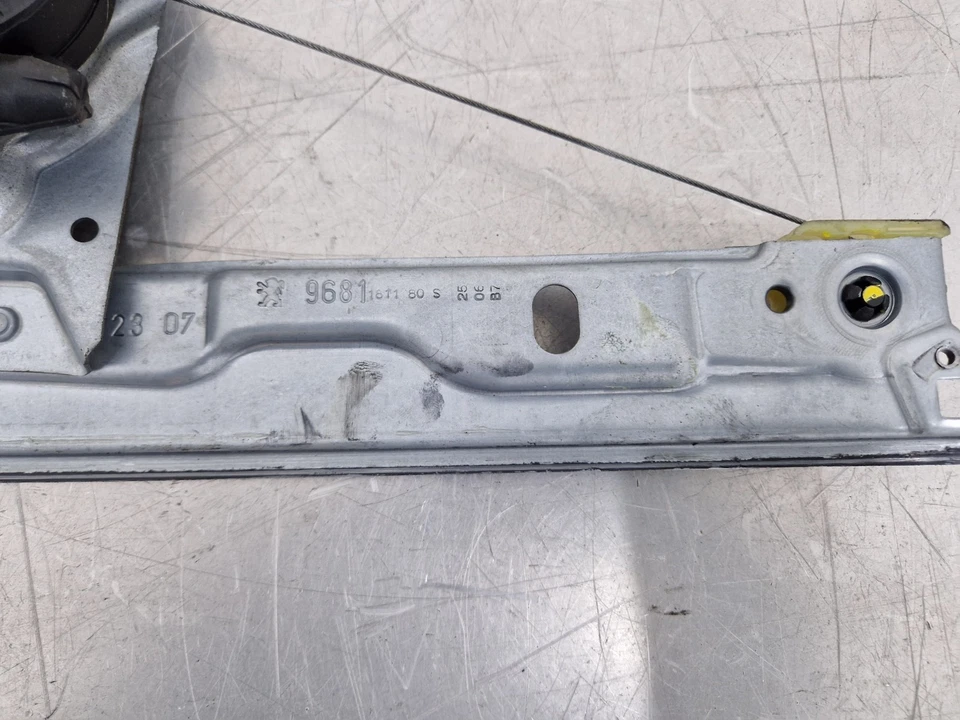 PEUGEOT 207 2007 3 DR OS WINDOW REGULATOR MOTOR - DRIVER RIGHT 9681181180 - image 4 of 4