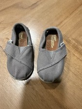 Toms Classics Ash Tiny Toddler Slip On Canvas Shoes Size 5 