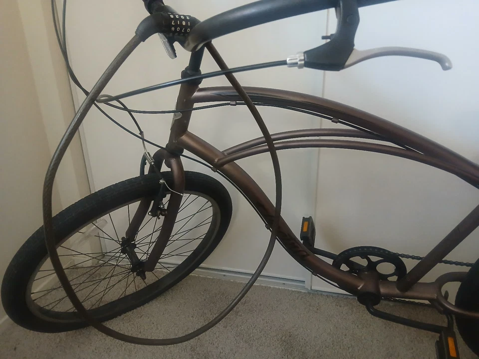 Electra 7 Speed Beach Cruiser Bike 26 Wheels Steel Frame Brown - Image 2 of 4