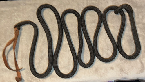 BLACK ROUND NYLON LEAD CATCH ROPE WITH LEATHER SPANKER