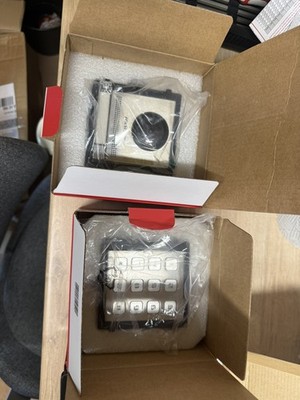 Hikvision DS-KD8003-IME1/S Sprechanlage Rufmodul Türstation mit Tastatur 