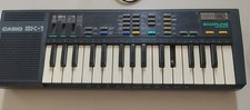 Casio SK-1 32 Key Lo-Fi Sampling Electronic Keyboard Synthesizer Tested/working