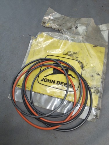 AR71618 John Deere Cylinder Liner Packing Kit - QTY 2