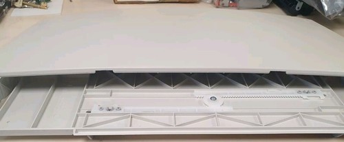 Plateau d'alimentation manuel HP LJ5500DTN - Photo 2/6