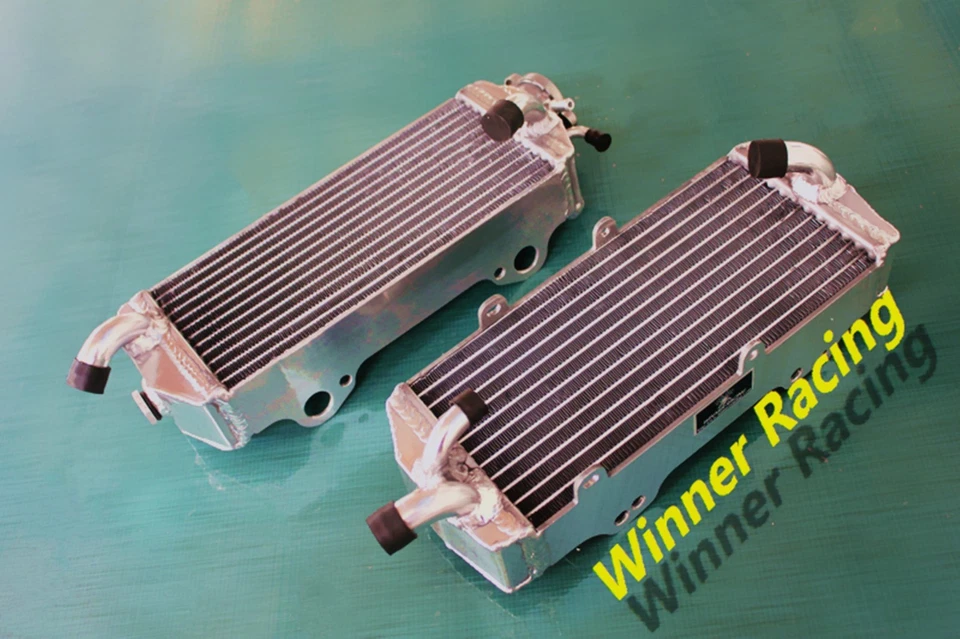 Radiador de alumínio PARA 400/520/540 SXC/EXC/MXC/SX 2001-2002; 250 EXC 2002 - Imagem 2 de 4