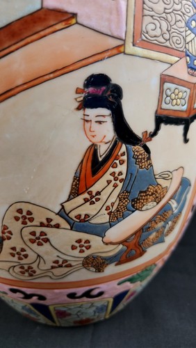ORIENTAL HAND PAINTED & ENAMELED 14" TALL PORCELAIN DECORATIVE VASE, WITH LID#F3 - Picture 8 of 11