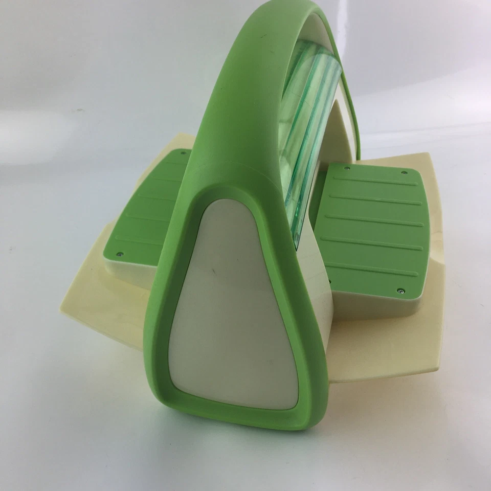 Craft Die Cutter CUTTLEBUG Machine with handle Green And Cream Color - Image 3 of 4