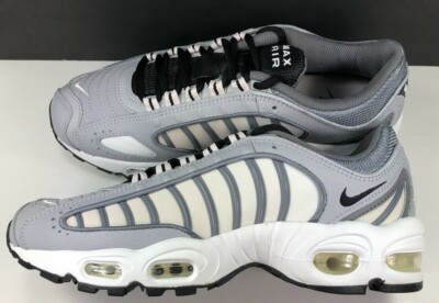 Authentic Air Max TailwindIV/ Women/ Wolf Grey/Black-Cool Grey/ NIB/ Reg$160