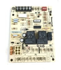 Honeywell ST9120C5013 HQ1170063HW Furnace Control Circuit Board  used #D115