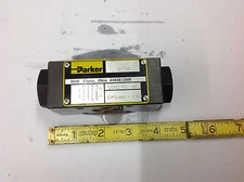 Parker CPOM2AAV 60 21/05  Manapak  Pilot Operated Hyd. Check Valve  5000 psi Max