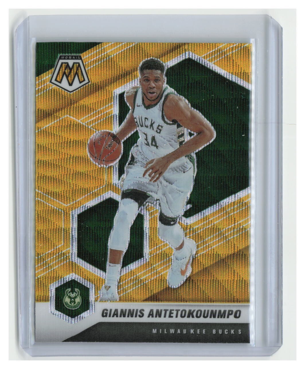 Giannis Antetokounmpo 2020-21 Panini Mosaic Gold Wave Parallel SSP #80-BUCKS