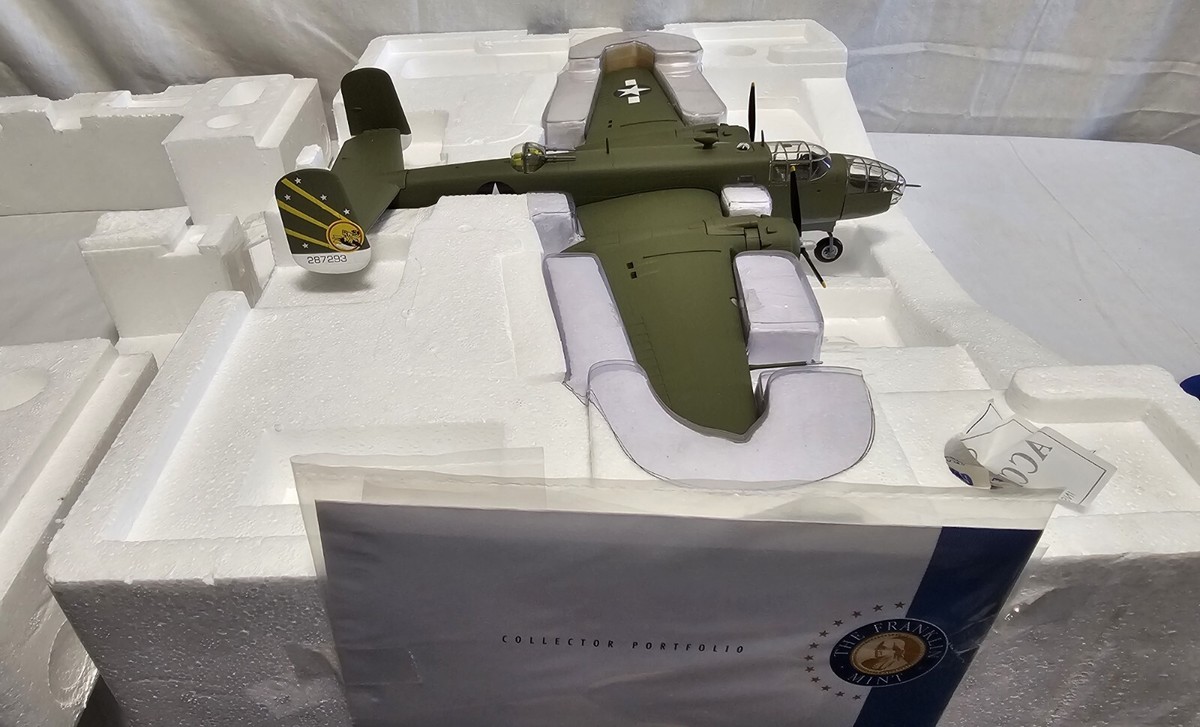 Franklin Mint Armour B-25C Mitchell USAAF “Mitch The Witch Franklin Mint Armour B-25C Mitchell USAAF “Mitch The Witch