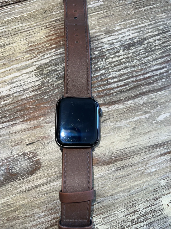 Apple Watch Series 5 GPS+wifi. Muy limpio, desbloqueado. Foto 2 de 4