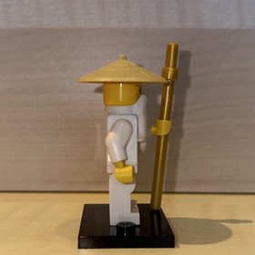 LEGO NINJAGO sensei Wu njo0064 From Set 70505 IMMACULATE conditon (gold staff)