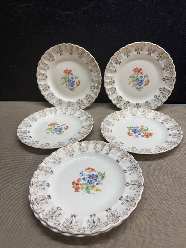 ATLAS CHINA PLATES 5 8" & 1 10" 22 KARET GOLD TRIMMING VINTAGE SET 6