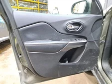2019 Cherokee Lh Driver Side Front Door Interior Trim Panel Black Dlx9