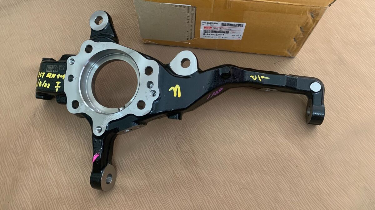 GENUINE ISUZU KNUCKLE FRT AXL 8983926261 GENUINE ISUZU KNUCKLE FRT AXL 8983926261