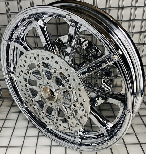 Indian Chief Classic chrome Front Wheel & Rotors 2015 -23 MAG Rims EXCHANGE - Picture 3 of 13