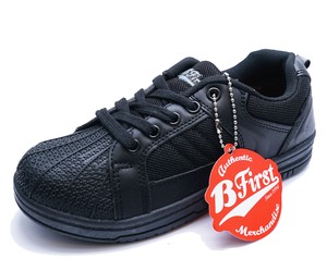 childrens white trainers