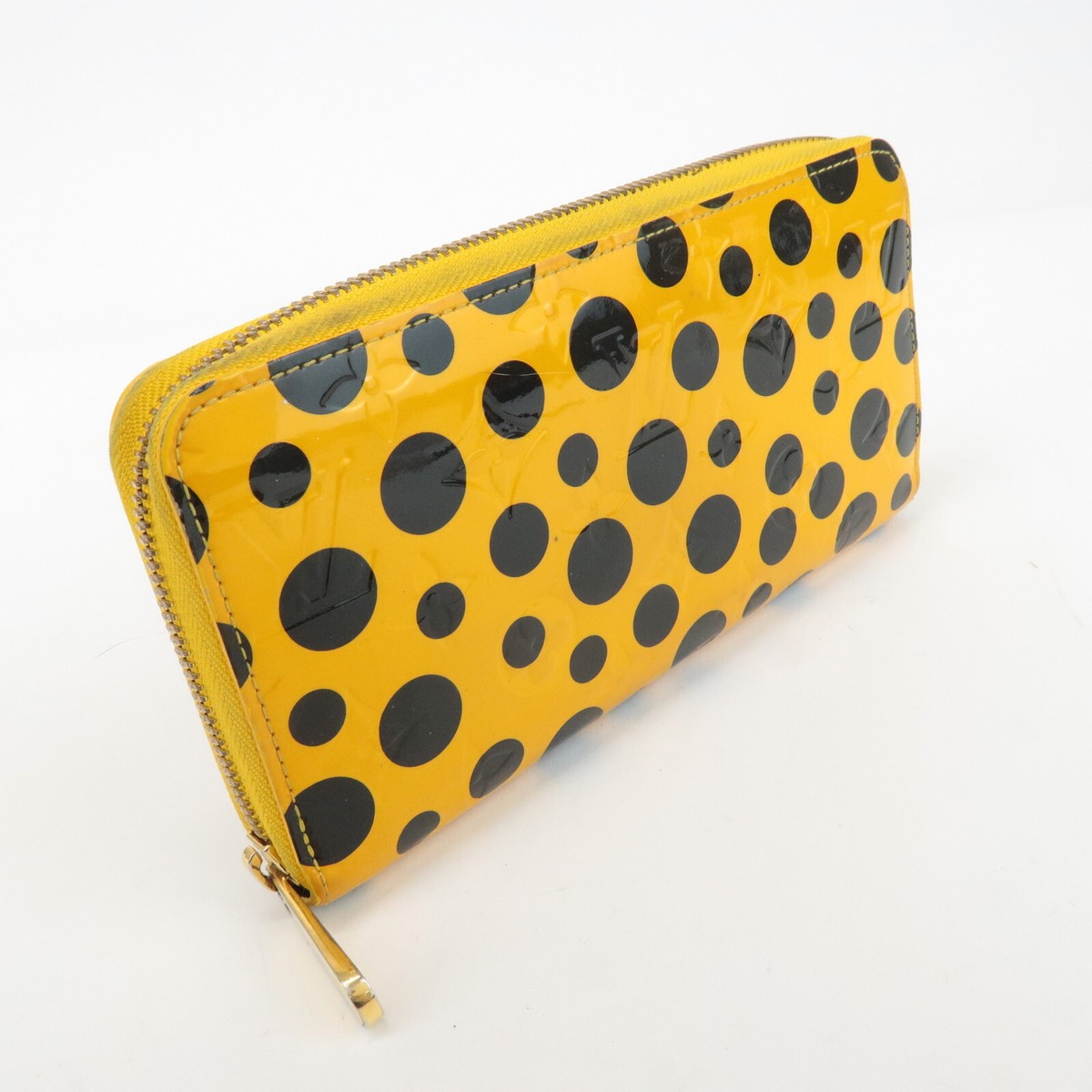 Auth Louis Vuitton Vernis YayoiKusama Dots Infinity Zippy
