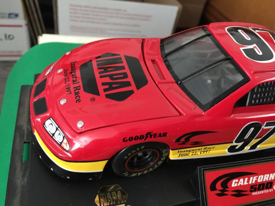 1/24 NASCAR CALIFORNIA 500 NAPA 1997 PONTIAC GRANPRIX IAUGURAL B508 Foto 4 de 4