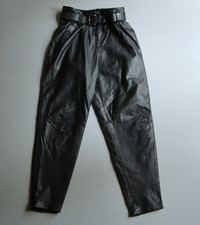 Wilsons Vtg Leather Pants Black Tapered Pleated High Rise Tag 8 Measure 26 90s