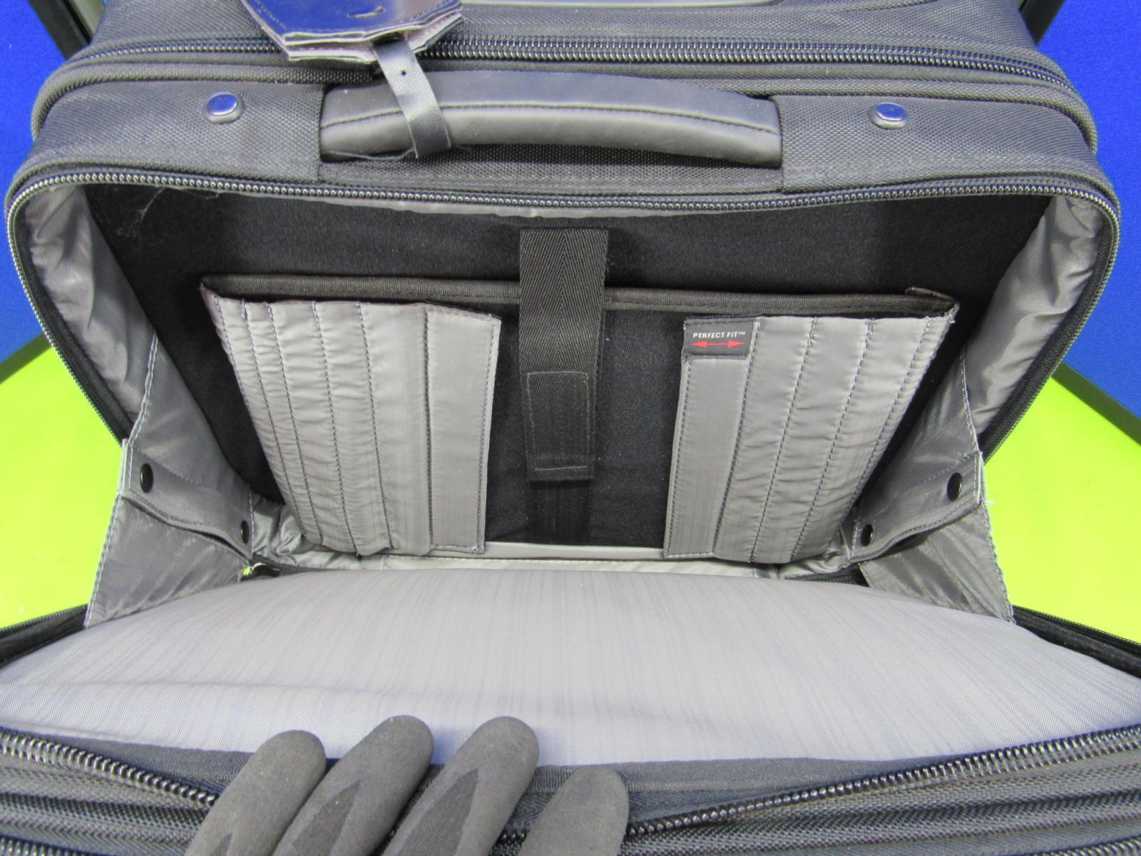 Samsonite Rolling Tech Electronics Tablet  Black … - image 4