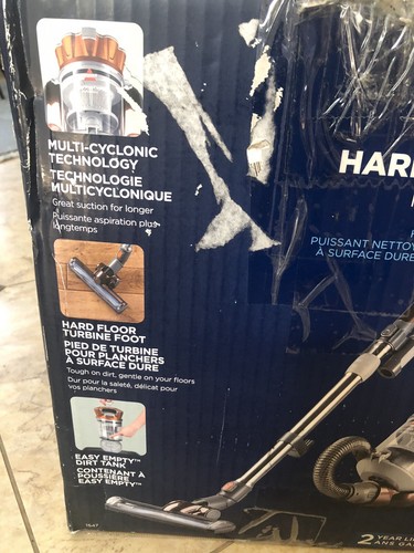 BISSELL HARD FLOOR EXPERT MULTI-CYCLONIC VACCUM. GREAT CONDITION. - Picture 3 of 6