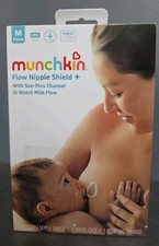 Munchkin Flow Nipple Shield Size M 20mm Travel Case