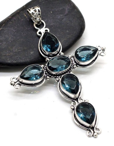 Colgante de cruz de joyería de piedras preciosas de topacio azul de Londres... - Imagen 1 de 7