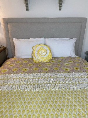 Dena Home Quilt W/ Flowers , Ruffle. Pillow Girls Room Cottages Floral Pink Yell