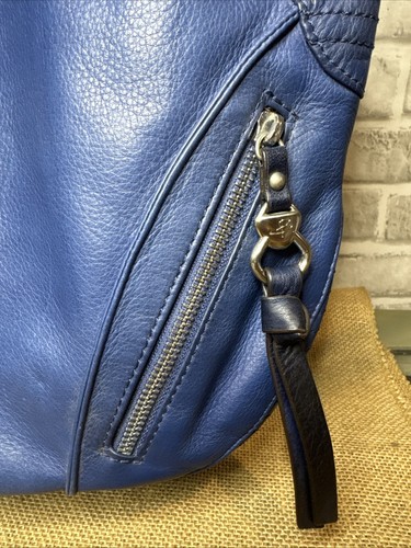 Borsa a tracolla B Makowsky in vera pelle blu royal tonnellate di tasche - Foto 5 di 24