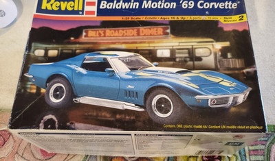 1969 Baldwin motion Corvette  model 1:24 scale  ( open box) REVELL