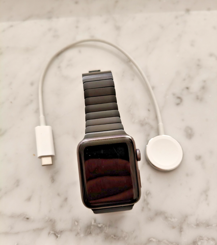 Apple watch serie 3 - 43mm - Aluminium noire bracelet métal - GPS & LTE