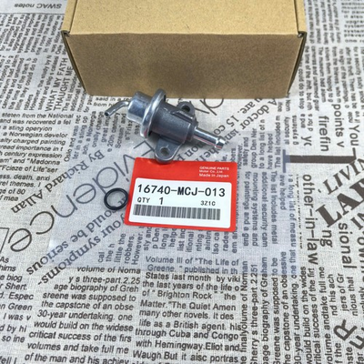 #ad OEM Fuel Pressure Regulator Fits Honda 2001 CBR929RR 2003 CBR954RR 16740 MCJ 013 $31.98