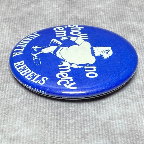 Vintage Juanita Rebels Button Pin "Show Em No Mercy" By Wincraft - Picture 4 of 8