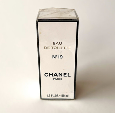 【未開封】CHANEL N°19 Eau de Toilette 100ml Chanel N°19 Eau de Toilette (2023) Chanel perfume - a new